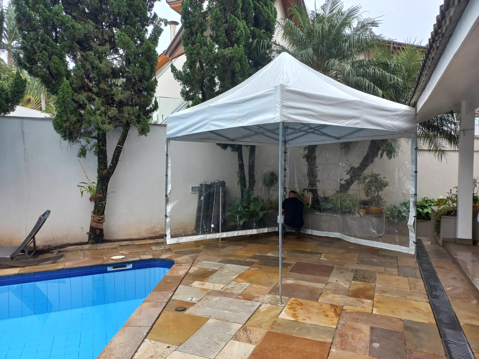 Tendas 3x3 e 3x6 montadas pela Sampa Tendas